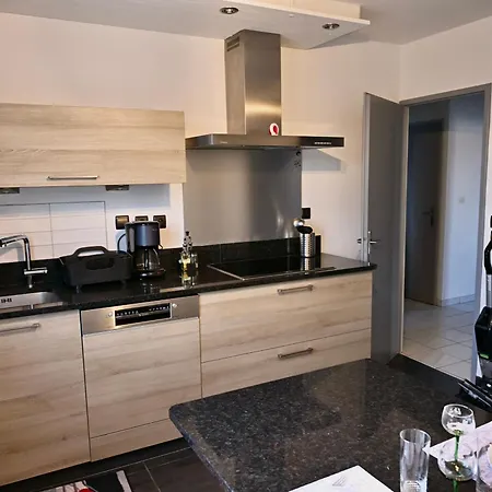 Avec Terrasse Privee Et Parking A - Fr-1-744-44