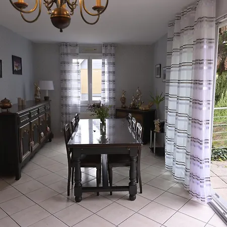 Avec Terrasse Privee Et Parking A - Fr-1-744-44 Holiday home